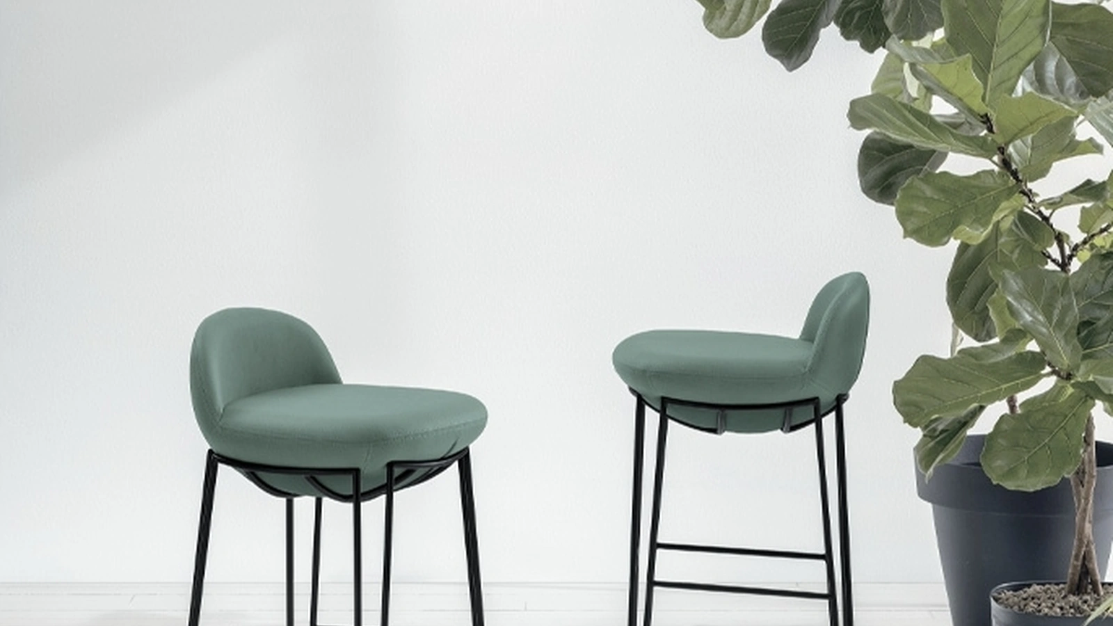 Sgabello di design Vovo Plus di Target Point